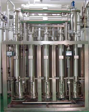 Multi-effect pure water distiller